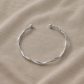 Skulpturales Offenes Minimalistisches Armband