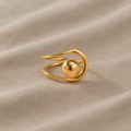 Eleganter Metallkugel-Ring