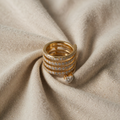 Antiker goldener Zirkonia Herzring mit Wickel-Design