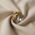 GOLDFARBENER RINGFÖRMIGER RING