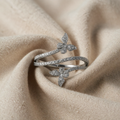 Weißgoldring mit Schmetterlingen und Zirkonia