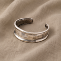 Minimalistisches vielseitiges offenes Armband