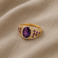Oval geschliffener Amethystring mit Zirkonia