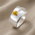 Retro offener Ring mit goldfarbener Perle