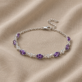 Silberfarbenes Armband mit Amethystglied