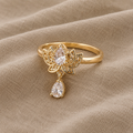 Strahlender Lotusring mit Zirkonia