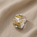 Zeitloser breiter Zirkonia-Ring