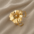 Anmutiger Blumenarmreif